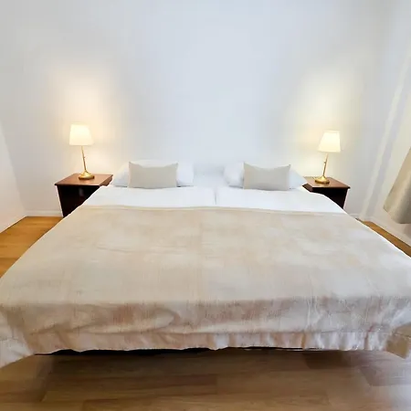 Petit Dependance 3* Bratislava