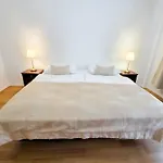 Petit Dependance 3* Bratislava