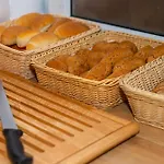 Petit Dependance Otel Bratislava