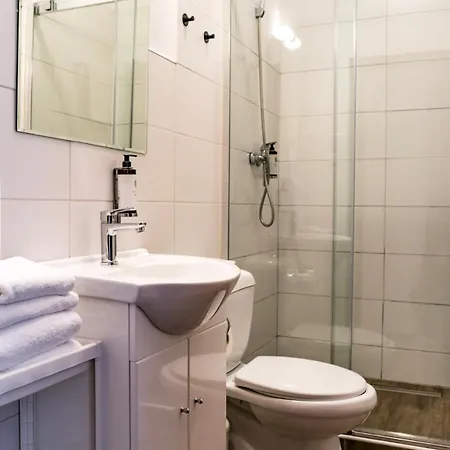 Отель Petit Dependance