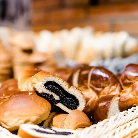 Hotel Petit Dependance 3*