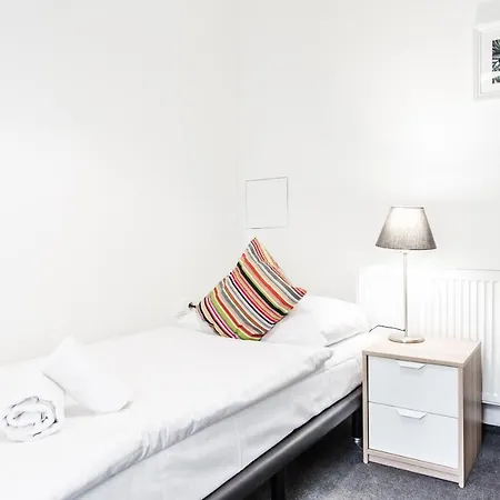 Petit Dependance 3* Bratislava