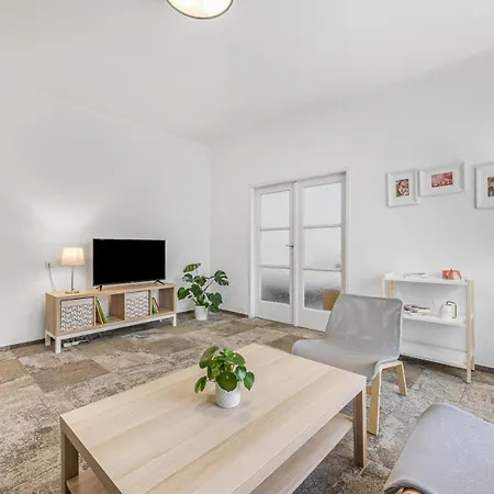 Petit Dependance 3* Μπρατισλάβα